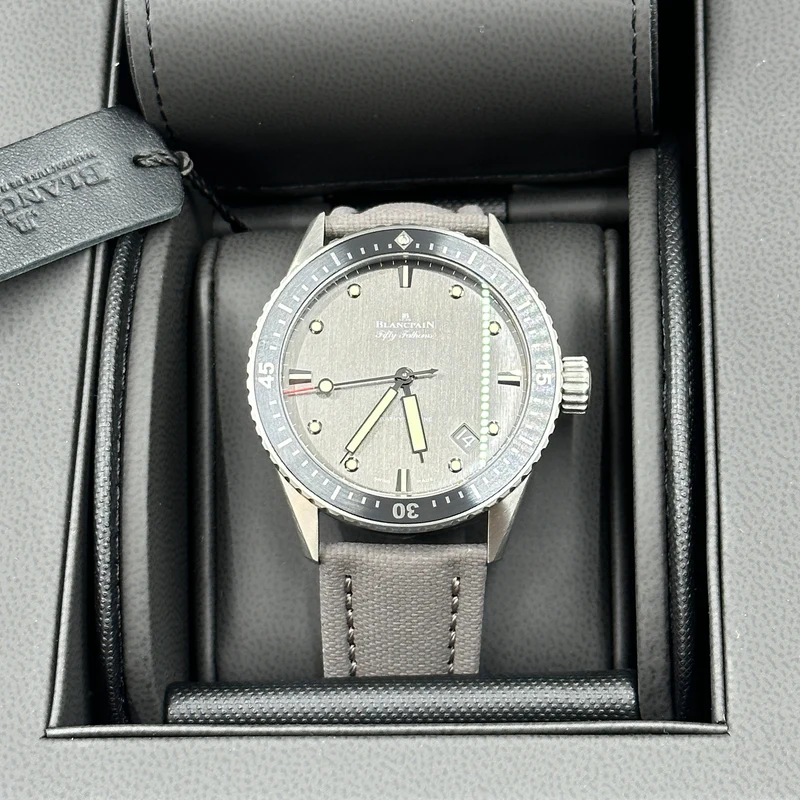 Blancpain Fifty Fathoms Bathyscaphe 43 Mm 5000 1210 G52A 2026